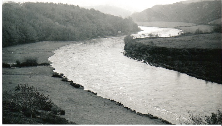 River Lee 1945